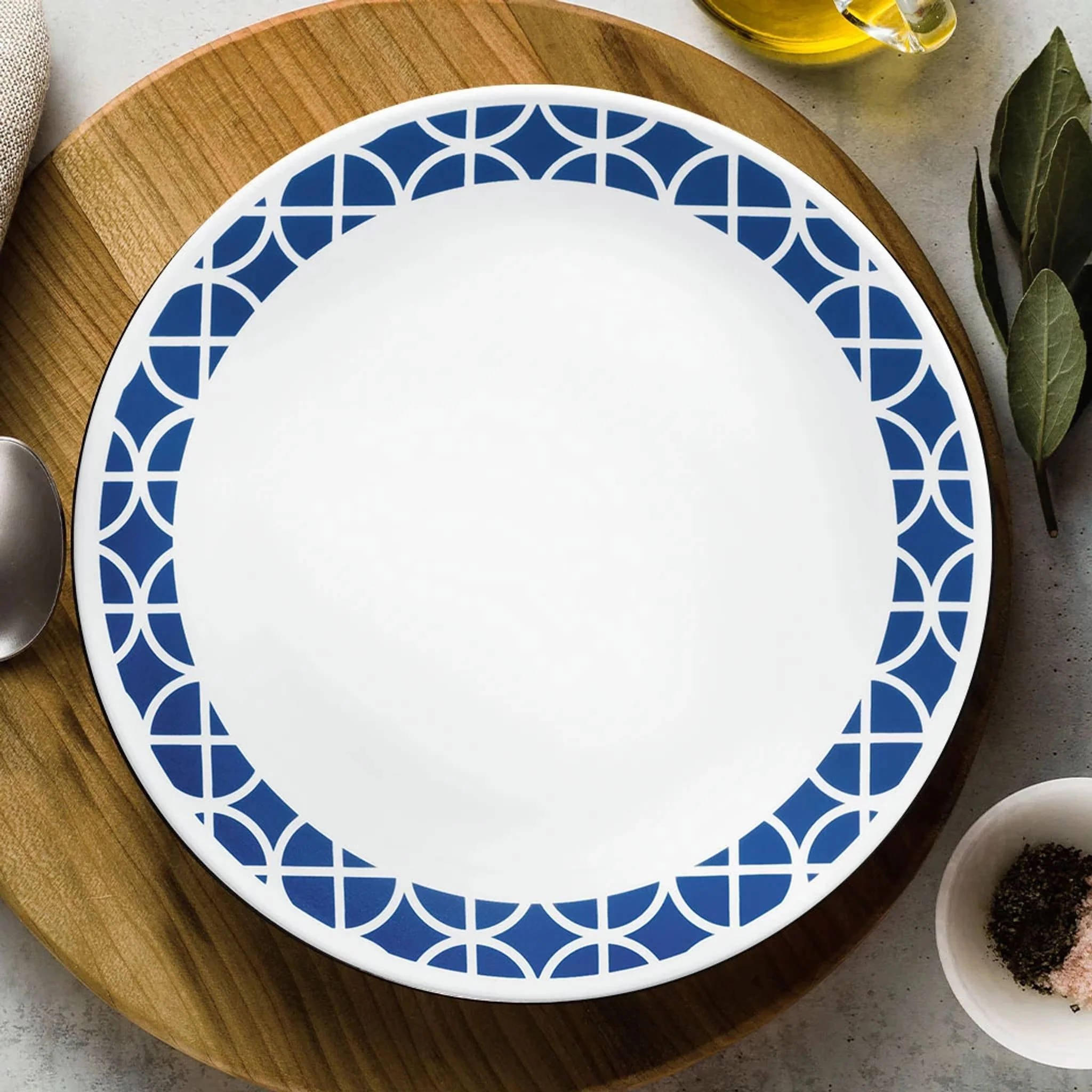 Corelle® Cobalt Circles 16-piece Mugless Dinnerware Set, Service for 4 - Image 7