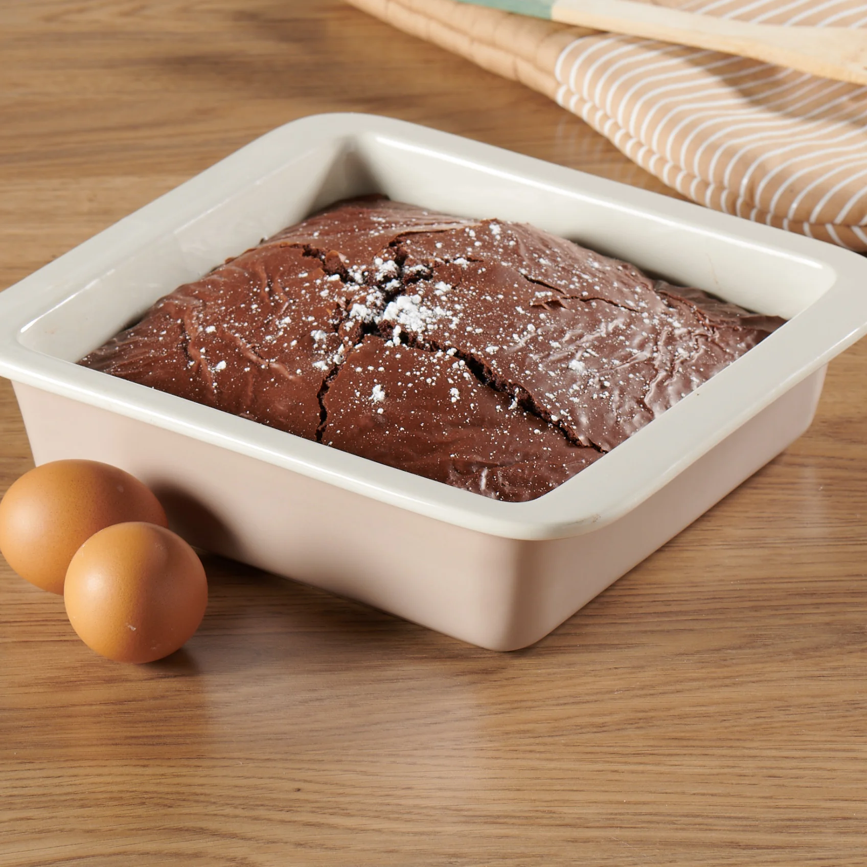 CorningWare® Contour Walnut 9x9" Square Pan - Image 2