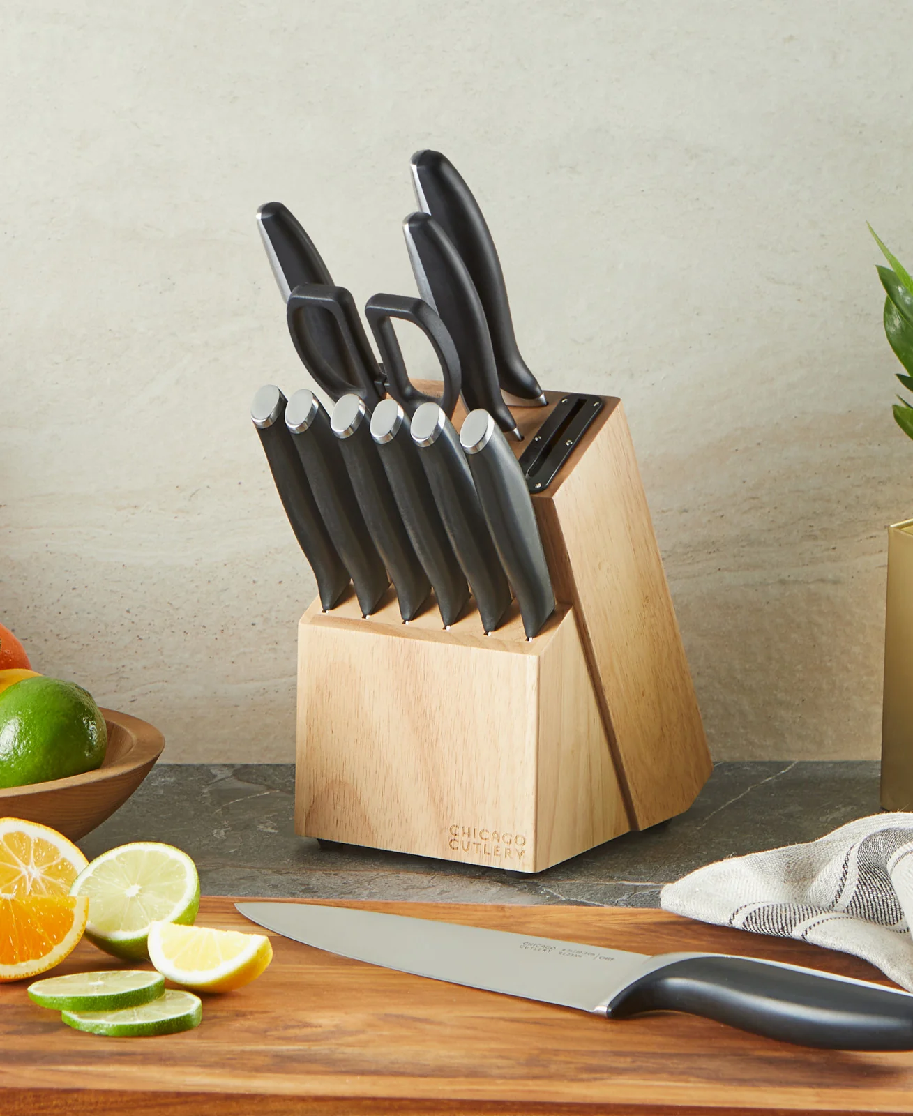 Chicago Cutlery® AvondaleTM 12-piece Block Set - Image 2
